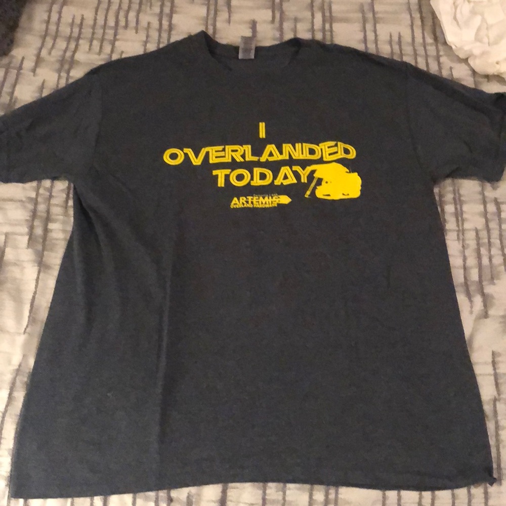 Overland tee in L.